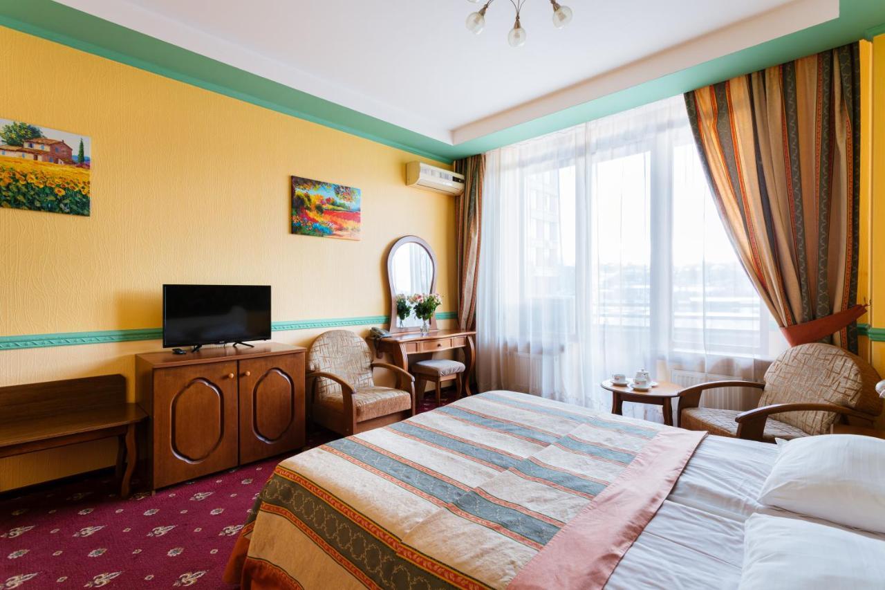 Tiso Apart Hotel Kiev Luaran gambar