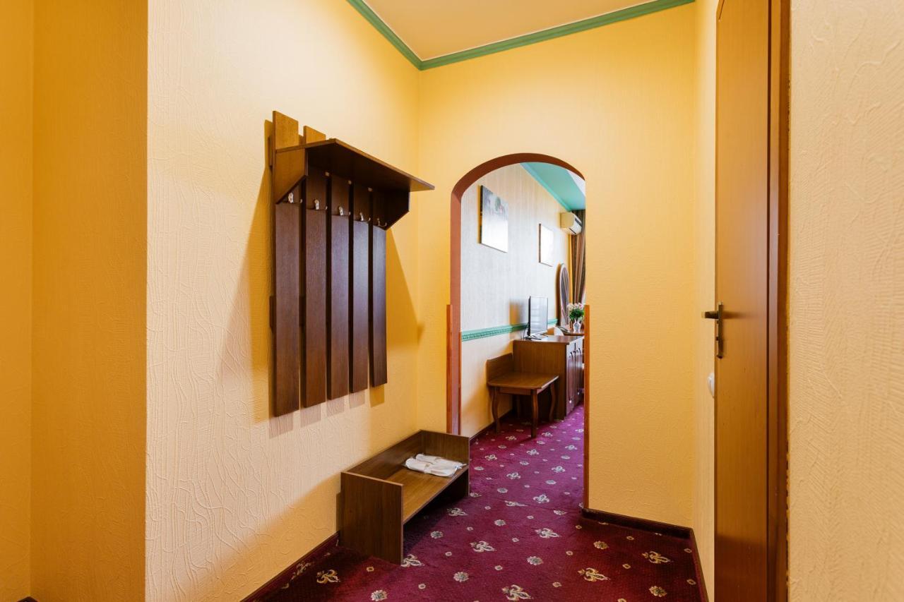 Tiso Apart Hotel Kiev Luaran gambar